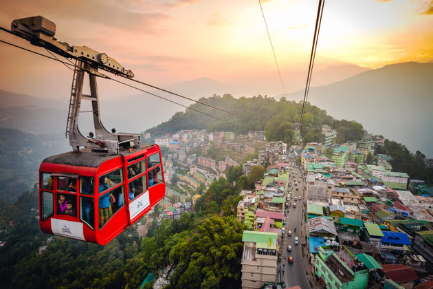 Explore the Himalayas: Exclusive Pelling, Darjeeling, Kalimpong, and Sikkim Tour Package